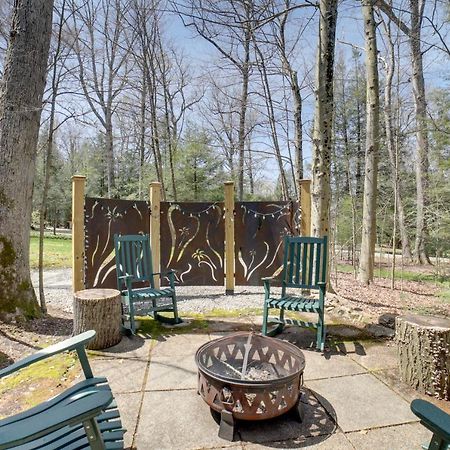 Pet-Friendly Pennsylvania Vacation Rental With Pool! Laughlintown Buitenkant foto