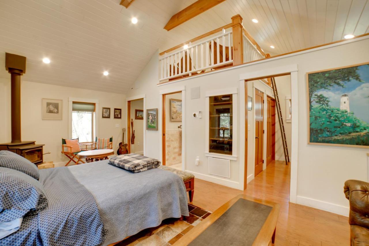 Pet-Friendly Pennsylvania Vacation Rental With Pool! Laughlintown Buitenkant foto
